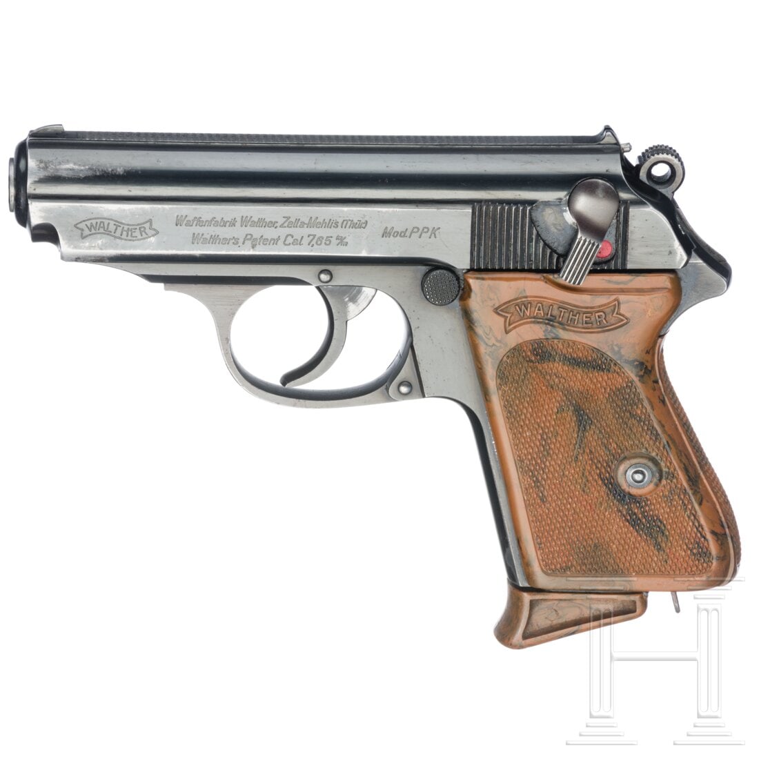 A Walther Mod. PPK with holster, 1936: A Walther Mod. PPK with holster, 1936Cal. 7,65mmBrowning, SN. 957391, blanker Lauf. 90°-Sicherung. Ziviler Beschuss Krone/"N". Standardbeschriftung. Originale Hochglanzbrünierung mit den üblichen T
