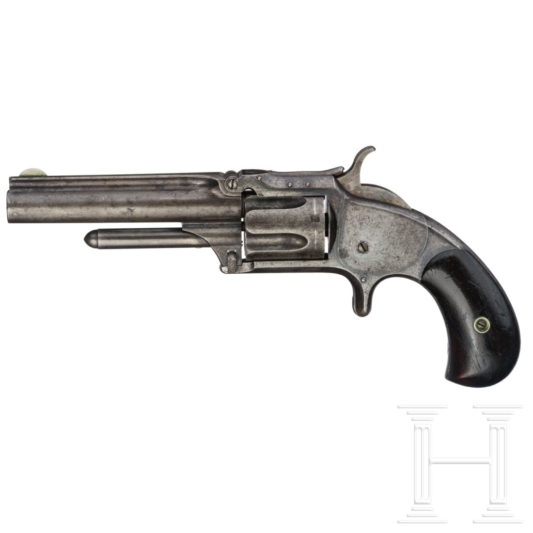 A Smith & Wesson Mod. 1½, 3rd Issue: A Smith & Wesson Mod. 1½, 3rd IssueCal. .32S&W, SN. 110419 , gezogener Kipplauf, blank, etwas narbig. Länge 3½". Sechsschüssig. Laufschiene mit Herstellerbezeichnung und Patenten. Neus