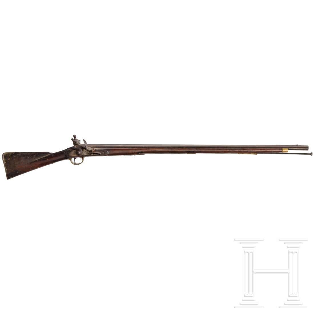 An Enfield flintlock musket: An Enfield flintlock musketRunder, brünierter, glatter Lauf, über der Kammer mehrere Prüf- und Abnahmestempel. Laufoberseite Truppenstempel (?) "42.REG". Steinschloss, auf der Schlossplatte bezeich