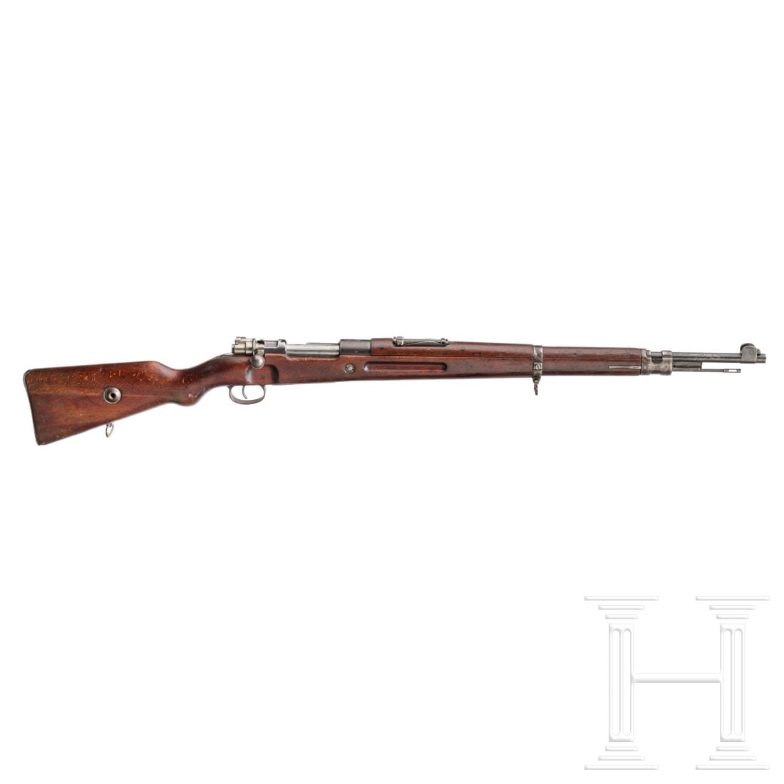 A carbine Mod. Wz 29: A carbine Mod. Wz 29Cal. 8x57JS, SN. 40422M, nummerngleich bis auf Zubringer und Schaftkappe. Rauer Lauf, reinigungsbedürftig. Hülsenkopf gemarkt "Adler / F.B. / Radom / 1933", an der Führung "WZ 2