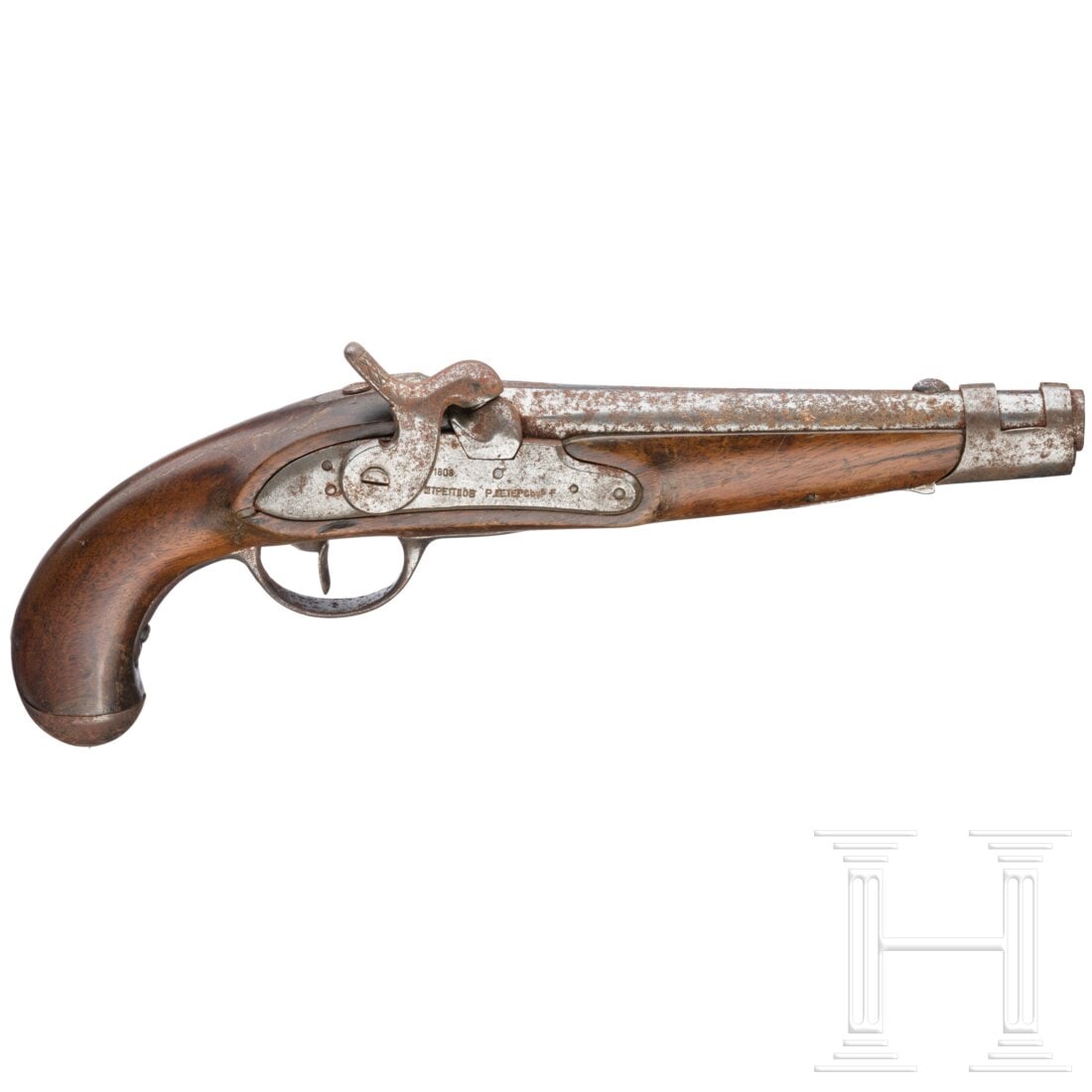 A Pistol M 1826/43: A Pistol M 1826/43Steinschloss auf Perkussion aptiert. Rauer Lauf im Kal. 18 mm. Lauflänge 22 cm. Schlossplatte gemarkt in "kyrillischer Schrift / 1806" (Fälschung? - interessante Version). Nussholz