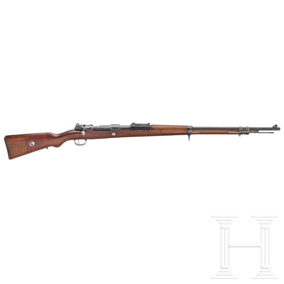 A Gewehr 98 of the Reichswehr by Amberg: A Gewehr 98 of the Reichswehr by AmbergCal. 8x57JS, SN. 5468 g, nummerngleich einschl. Schaft und Schlagbolzen. Guter, leicht rauer Lauf. Auf der Hülse bezeichnet "Amberg" mit bayerischer Abnahme. La