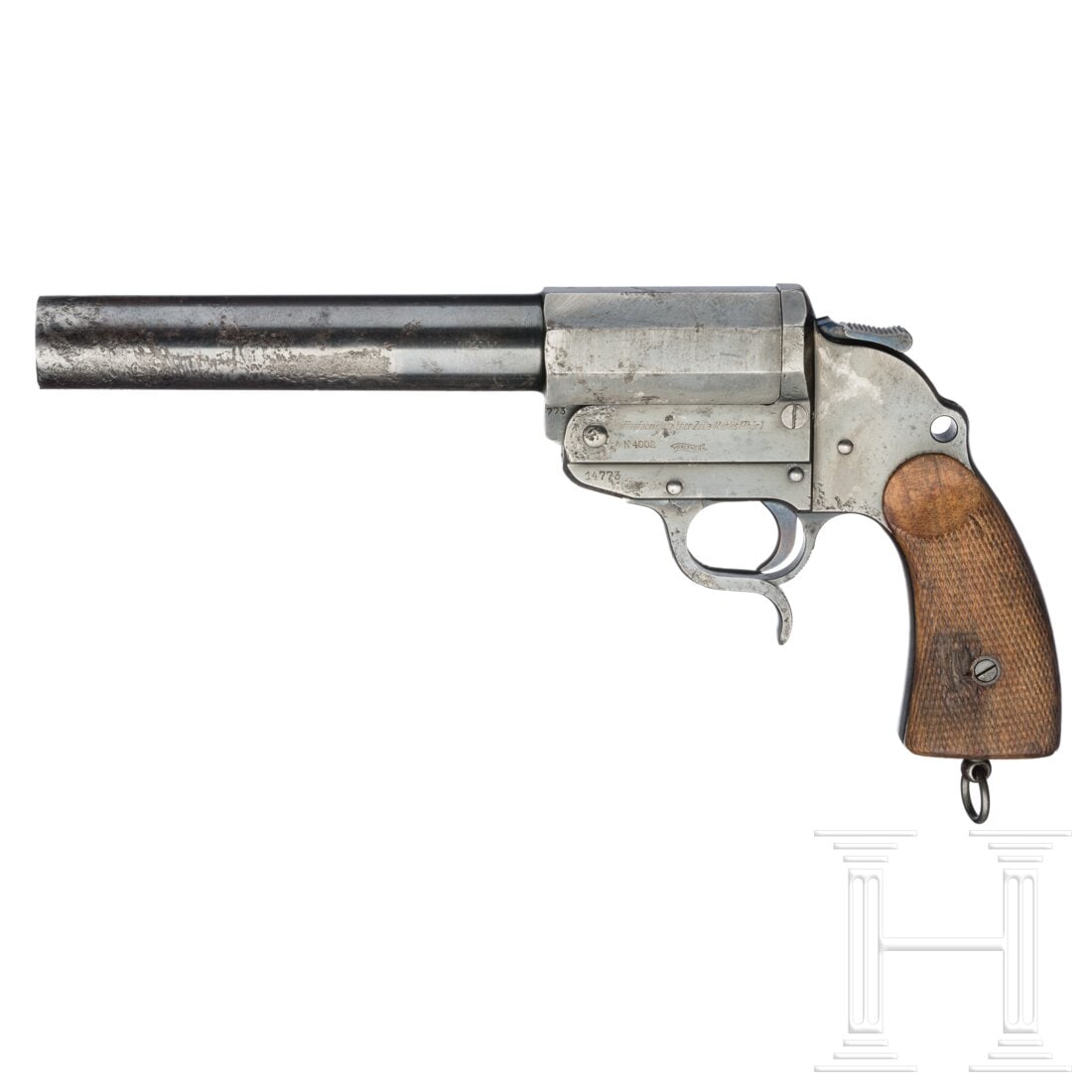 A Walther "Heeresmodell" flare gun: A Walther "Heeresmodell" flare gunCal. 4 (Signal), SN. 14773, matter Lauf, Länge 232 mm. Gesamtlänge 325 mm. Gewicht 1460 g. Beschuss Krone/"BU" und Krone/"S". Ohne Ladeanzeiger. Breiter Hahn. Klein