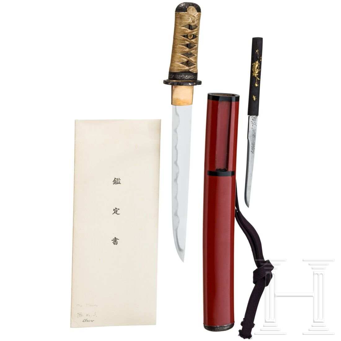 A Japanese Kwaiken, end of the Edo-period: A Japanese Kwaiken, end of the Edo-periodKlinge Hira Zukuri, Yori Mune. Hada fein geschmiedetes Ko Itame, unregelmäßiger Midare Hamon. Nakago mit einem Mekugi Ana, Mumei. Kleine Mokko-Tsuba und Fush