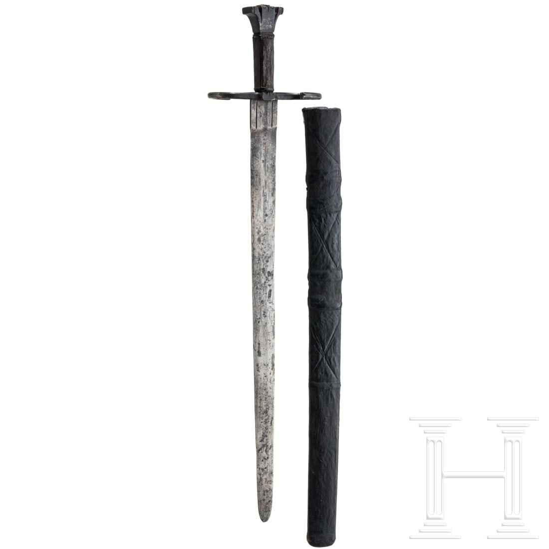 Katzbalger, replica in the style of around 1510: Katzbalger, replica in the style of around 1510Zweischneidige Klinge mit linsenförmigem Querschnitt. Am Ansatz beidseitig dreifach gekehlt, Mittelkehle etwas weiter auslaufend. Kräftige S-förmig ge