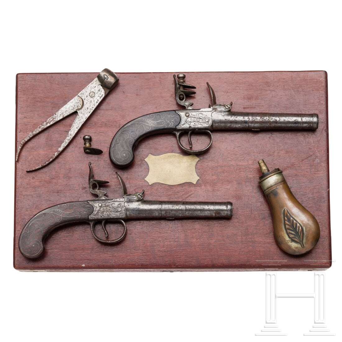 A pair of flintlock pocket pistols in a case, Archer in London, circa 1800 (1 of 3)
