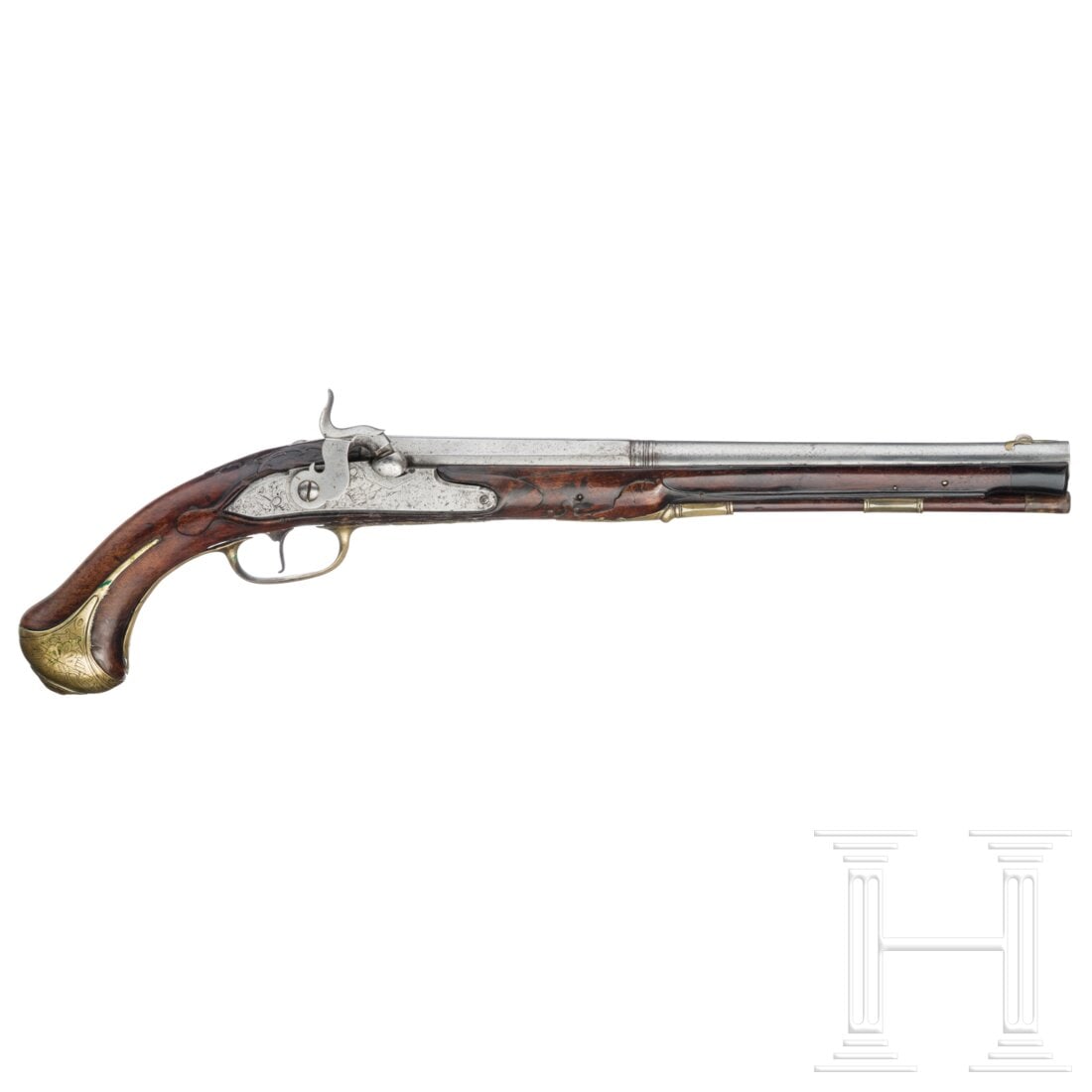 A converted percussion pistol, Suhl/Zella St. Blasii(?), circa 1735: A converted percussion pistol, Suhl/Zella St. Blasii(?), circa 1735Oktagonaler, nach Baluster in rund übergehender Lauf mit glatter Seele im Kaliber 15 mm. Unter der Kammer gemarkt. Schlossplatte mit