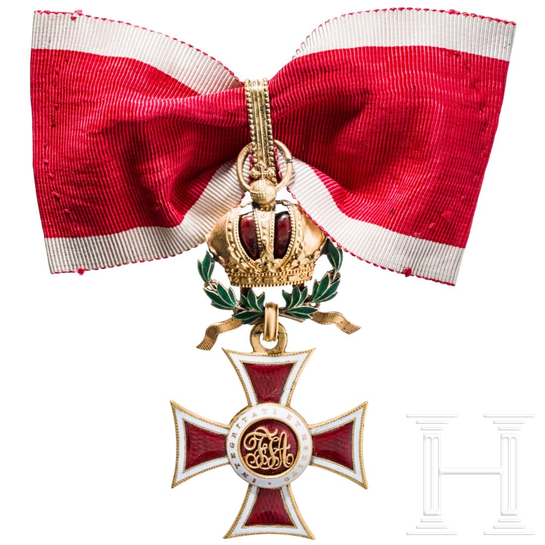 Order of Leopold - a Commander's Cross with war decoration: Order of Leopold - a Commander's Cross with war decorationBuntmetall, vergoldet, beidseitig emailliert, bewegliche, rot emaillierte Krone mit Lorbeerzweigen, an den Pendilien eine Sternpunze, der Ring