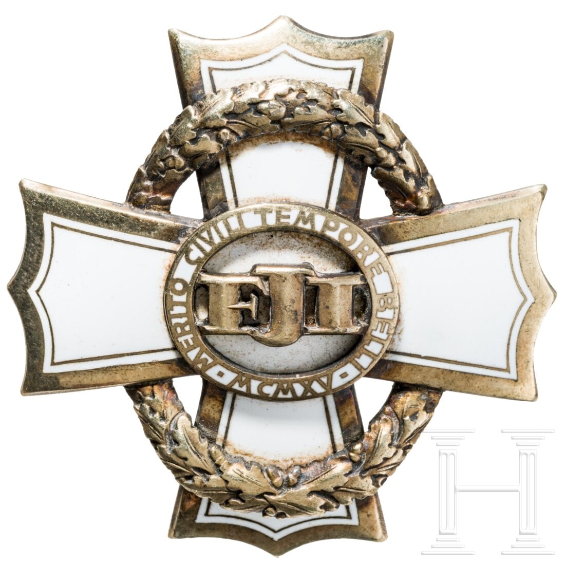 War Cross for Civilian Service - a Cross 3rd class: War Cross for Civilian Service - a Cross 3rd classSilber, vergoldet, schauseitig weiß emailliert, rs. die Silberpunze Dianakopf „2A" sowie „A"und Hersteller „FR", Vertikalnadel. Trage- und Alte