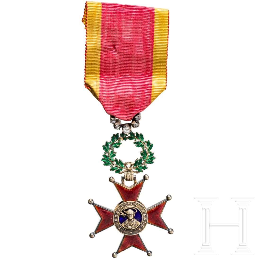 A Knight's Cross of the Order of St. Gregory with Diamonds: A Knight's Cross of the Order of St. Gregory with DiamondsSilber vergoldet, beidseitig farbig emailliert, mehrteilig gefertigt. Bewegliche, beidseitig grün emaillierte, kranzförmige Agraffe (kleine 