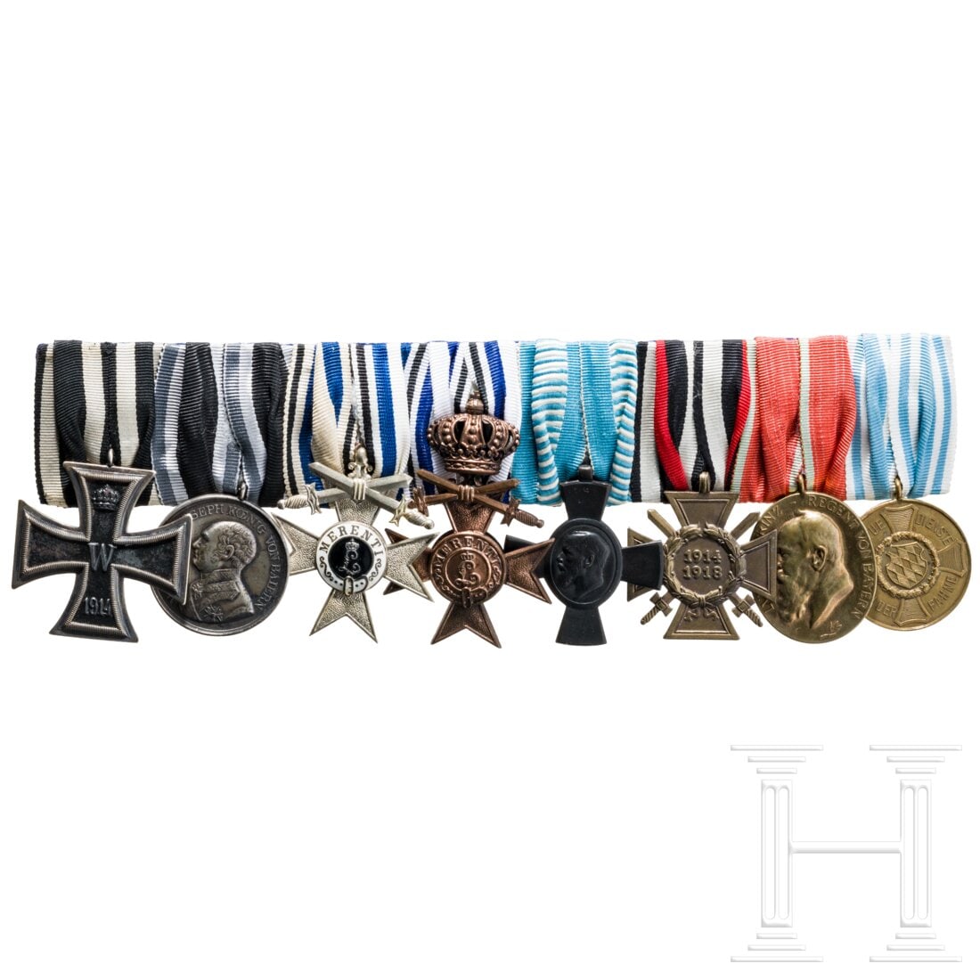 New medal bar with 8 pieces: New medal bar with 8 piecesModern und neu konfektionierte Ordensschnalle, die vermitteln soll, dass es sich um einen tapferen bayerischen Soldaten handelt:1. Eisernes Kreuz 2. Klasse 1914; 2. Bayer. s