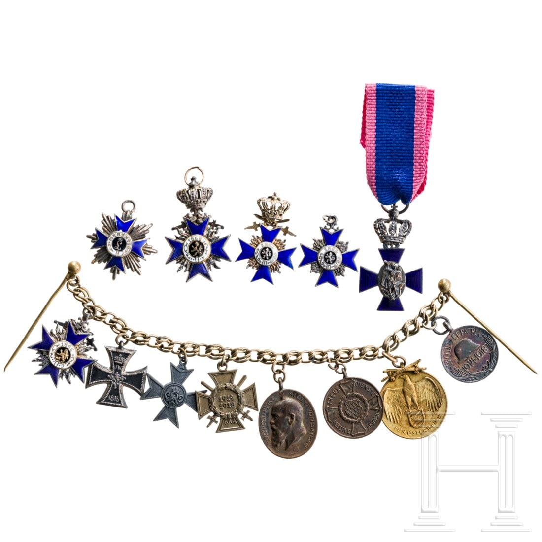 An eight-piece Bavarian miniature chain and five Bavarian miniatures (1 of 2)