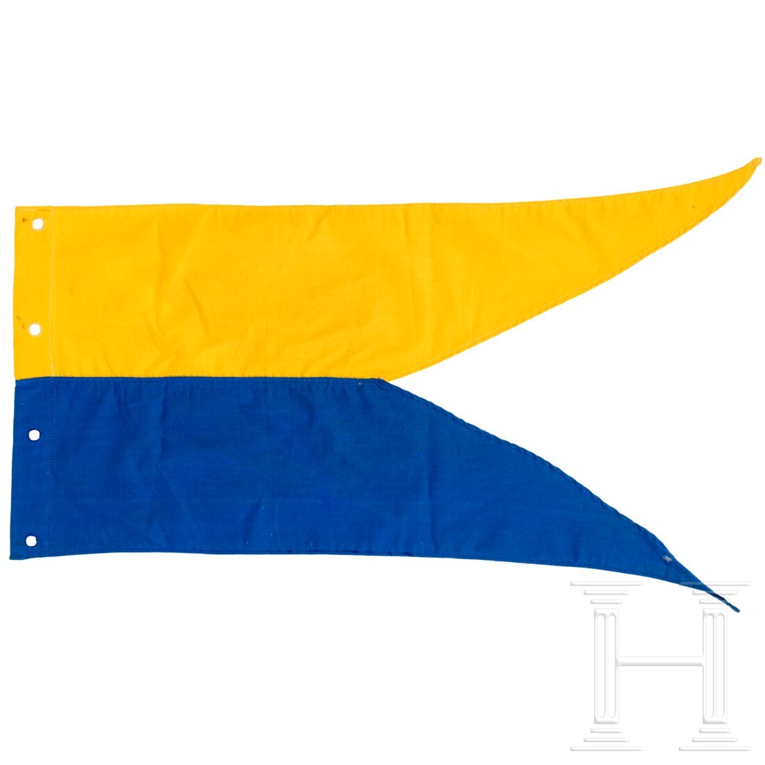Brunswick lance flag: Brunswick lance flagGelbes und blaues Fahnentuch, keine Stempel, vier Befestigungslöcher, Maße 34x71 cm, Alters- und Gebrauchsspuren sowie ein Loch.Condition: II
