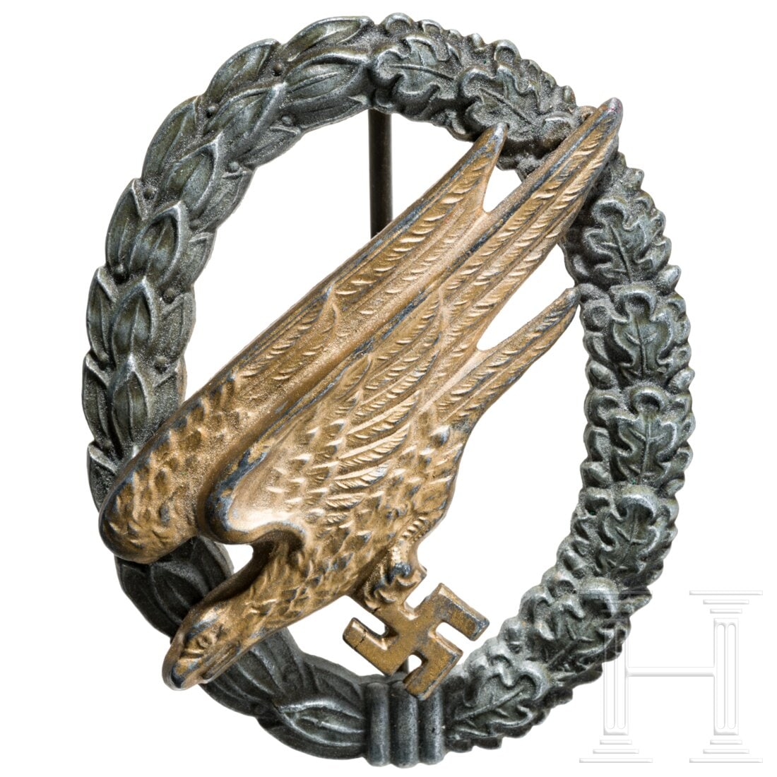 A paratrooper's badge (1 of 2)