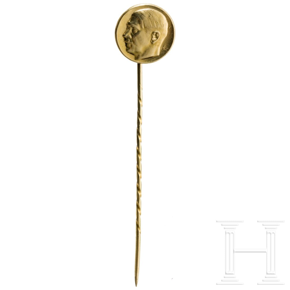 National Socialist People's Welfare - Badge of Honor “For Services to Social Welfare?? in Gold: National Socialist People's Welfare - Badge of Honor “For Services to Social Welfare” in Gold18-karätiges Gold, auf der Vorderseite das Relief von Hitler, mit Künstlersignatur, rückseitig d