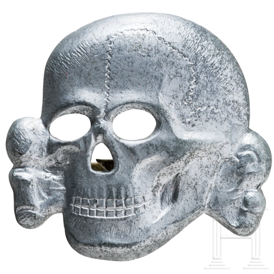 Hauptsturmführer Walter Frank - a cap badge (1 of 2)