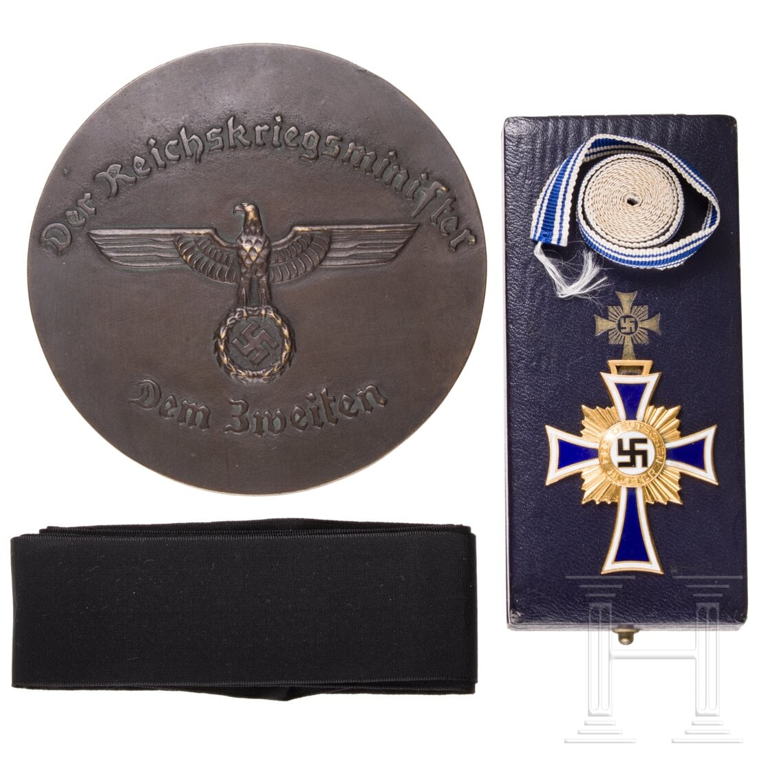 A winner's prize of the Reich Minister of War for the 2nd place in the 18 km cross-country skiing: A winner's prize of the Reich Minister of War for the 2nd place in the 18 km cross-country skiing event at the Wehrmacht Ski Championships 1938Runde Bronzemedaille mit vs. Heeresadler in Umschrift "De