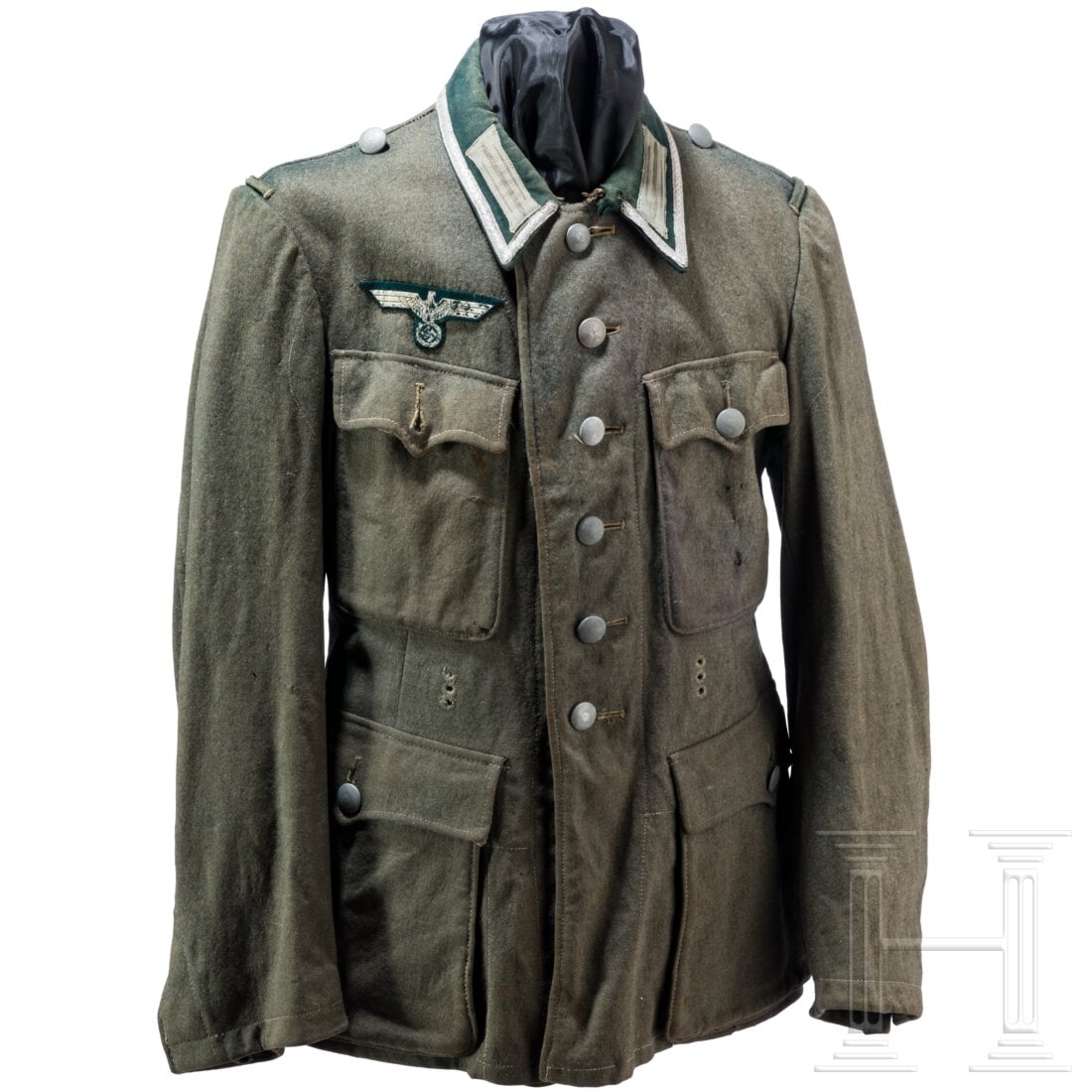A M 42 field jacket for an NCO (1 of 5)
