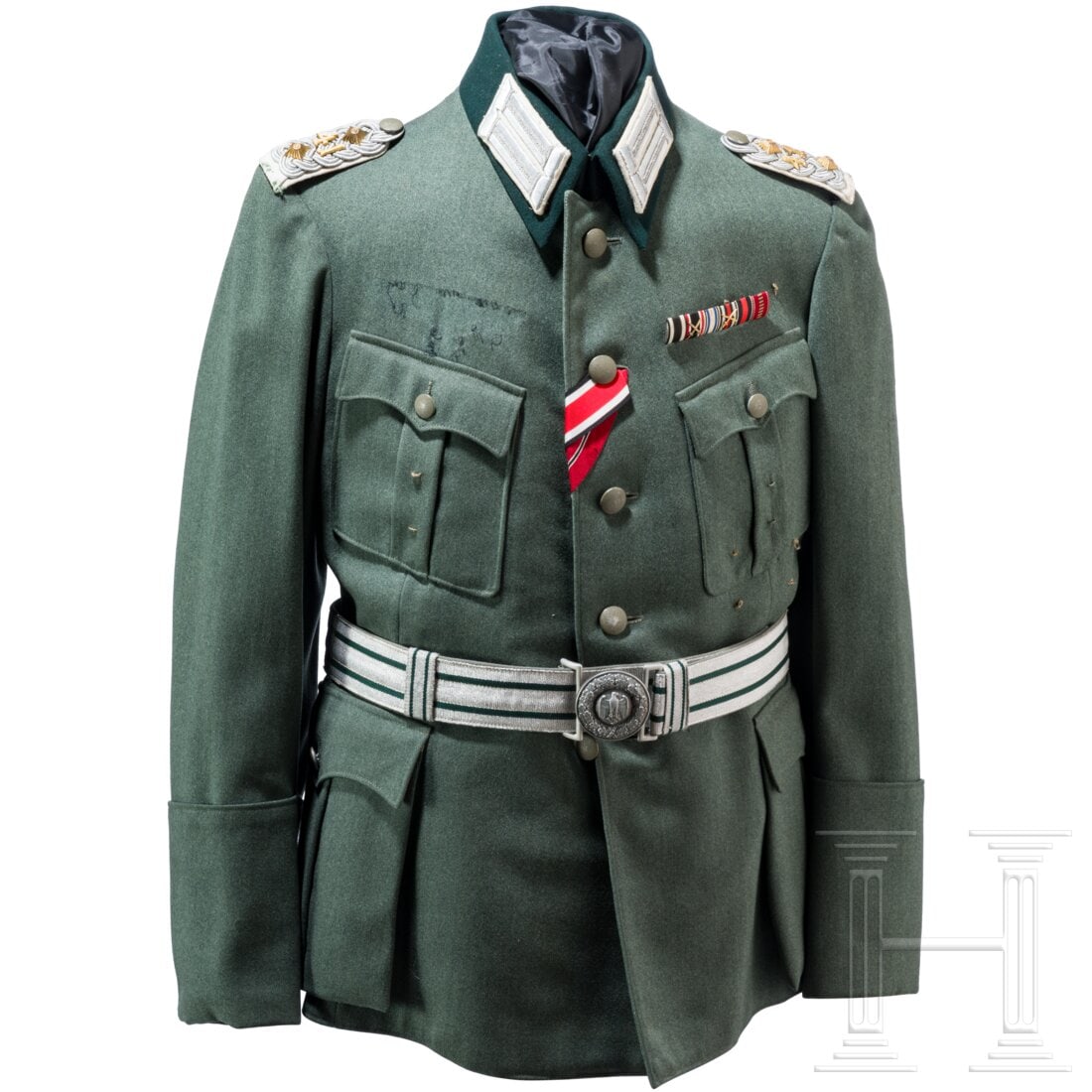 A Field tunic for a Oberst in Infantry Regiment 41 (Amberg) (1 of 7)