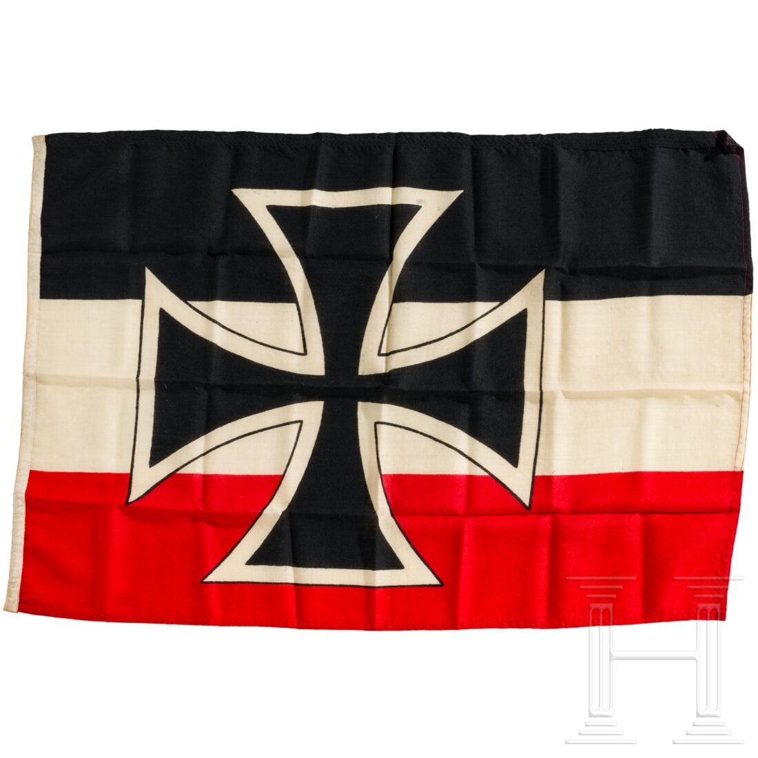 A Reich war flag around 1933: A Reich war flag around 1933Beidseitig schwarz-weiß-rot bedrucktes Fahnenleinen mit mittigen Eisernen Kreuz. Ohne Befestigungsleine oder Stempelungen. Ungebraucht, farbfrisch, minimale Mottenschäden