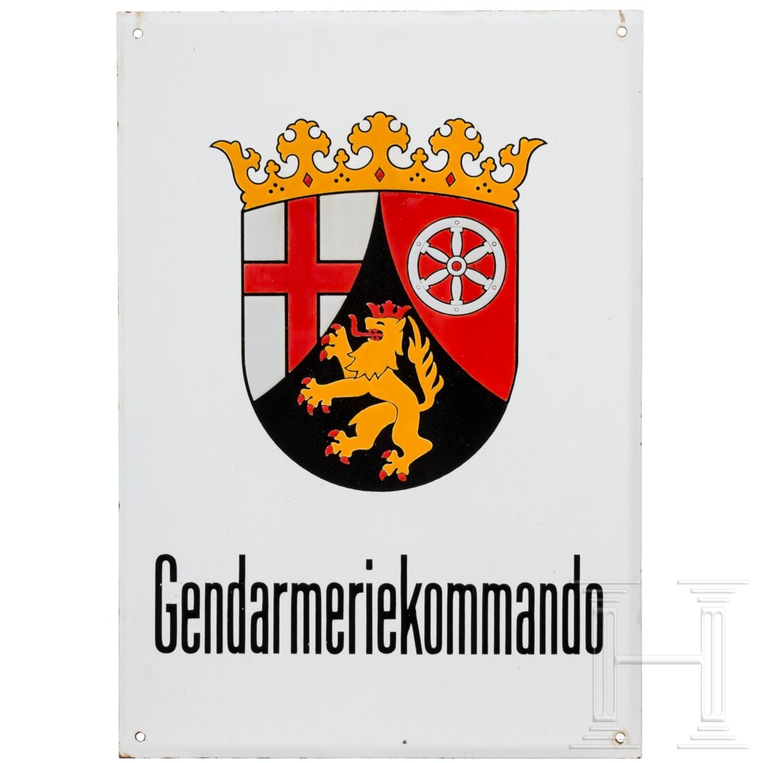 An enamelled shield of the police in Rhineland-Palatinate: An enamelled shield of the police in Rhineland-PalatinateRechteckiges, leicht gewölbtes Eisenblech, mehrfarbig emailliert mit Landeswappen von Rheinland-Pfalz. An den Ecken Lochbohrungen zum Aufhäng