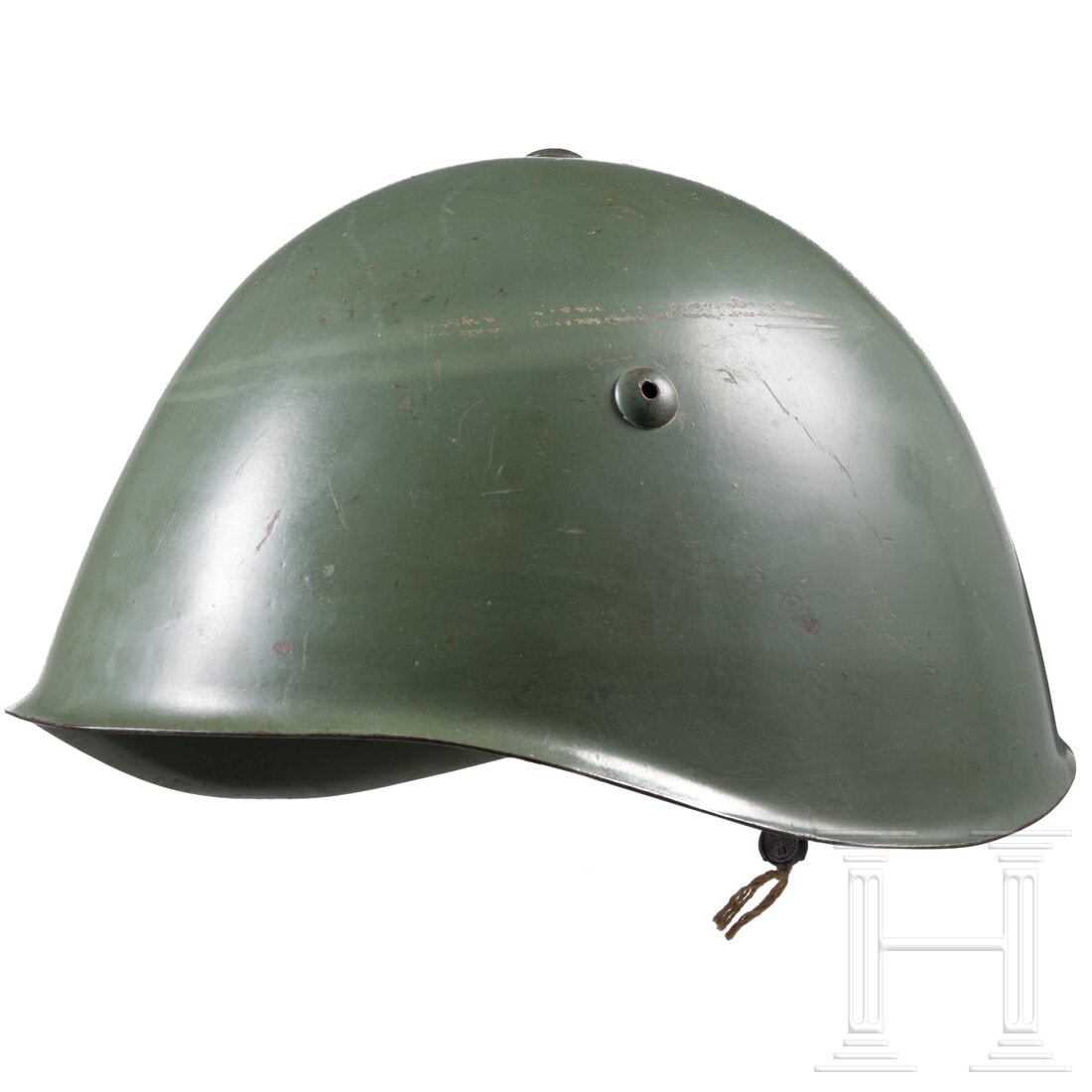 A steel helmet M 33, variant model (1 of 7)