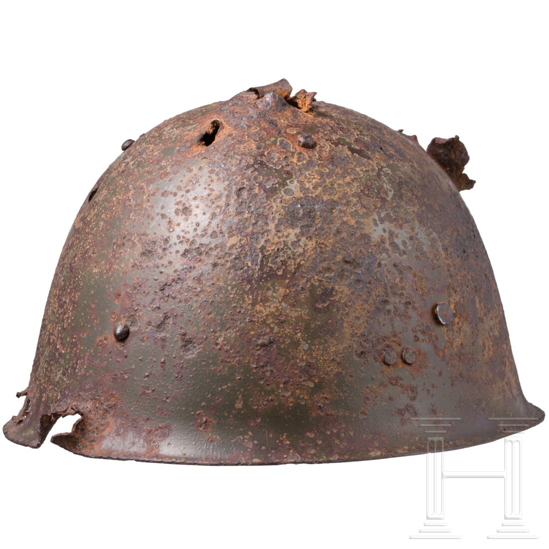 An experimental helmet with internal reinforcement used by the Imperial Japanese Army: An experimental helmet with internal reinforcement used by the Imperial Japanese ArmyÄhnlich dem Stahlhelm M 30/32, jedoch mit zusätzlichen innenseitigen Stirnschutz und abgeänderter Befestigung f�