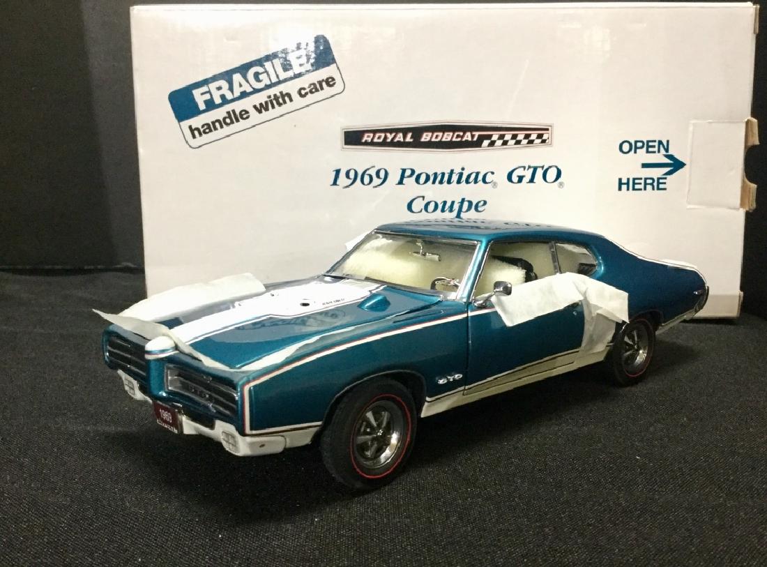 Danbury Mint 1969 Pontiac GTO Coupe (1 of 7)