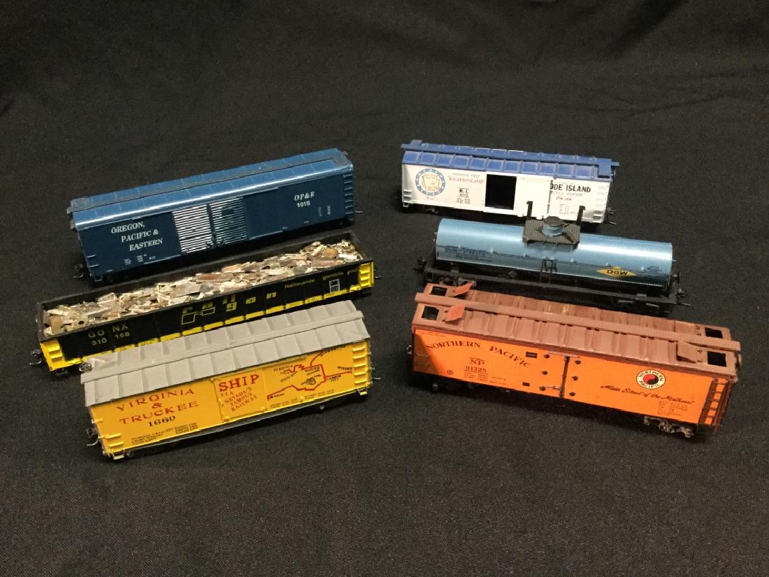Lot of Vintage Toy Trains: Lot of Vintage Toy Trains