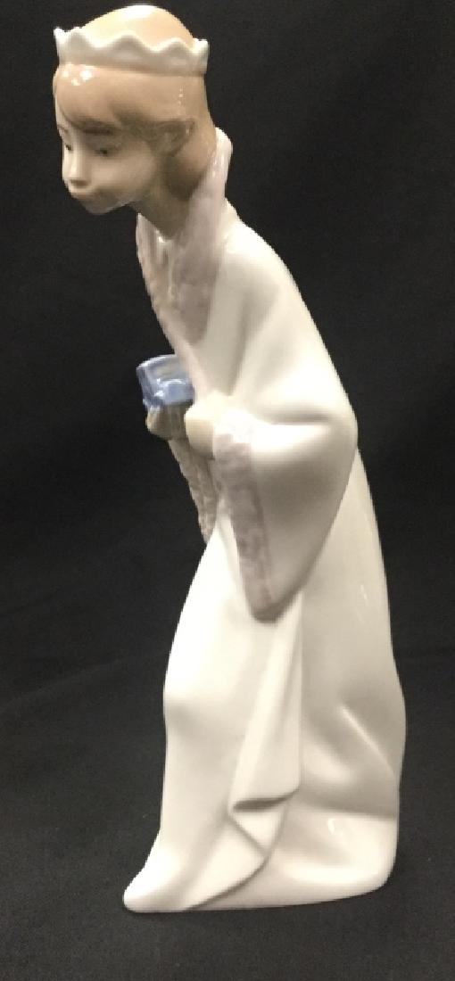 Lladro "Lladró Figurine of King Melchior" (1 of 3)