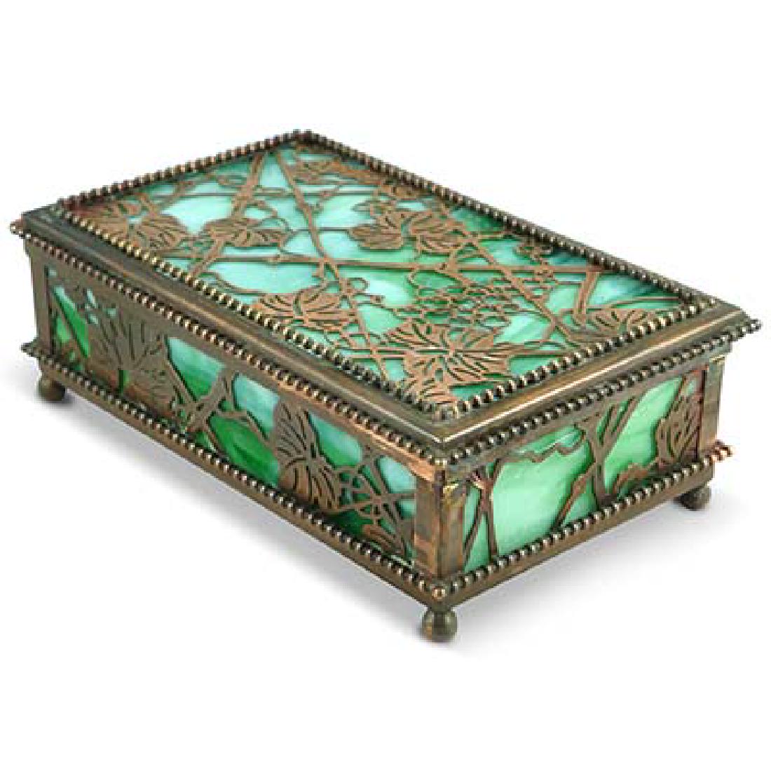 ARTS&CRAFTS TIFFANY STUDIOS NEW YORK GRAPEVINE BOX (1 of 7)