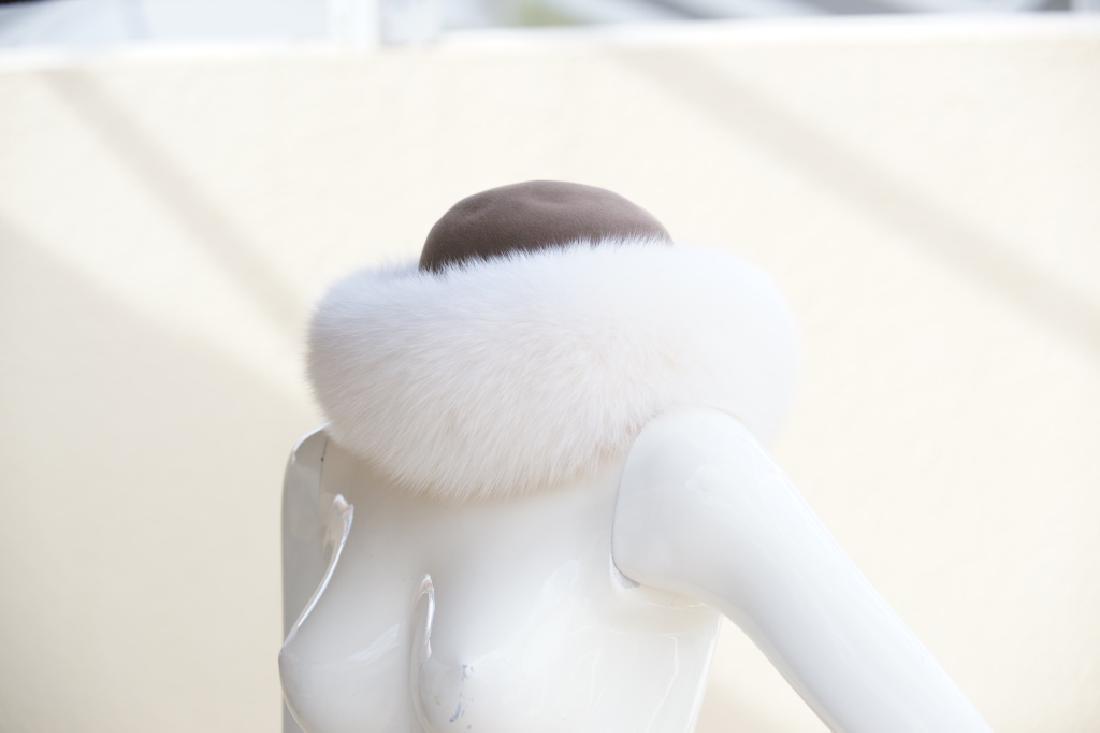 ROUND ARCTIC WHITE FOX FUR HAT (1 of 7)