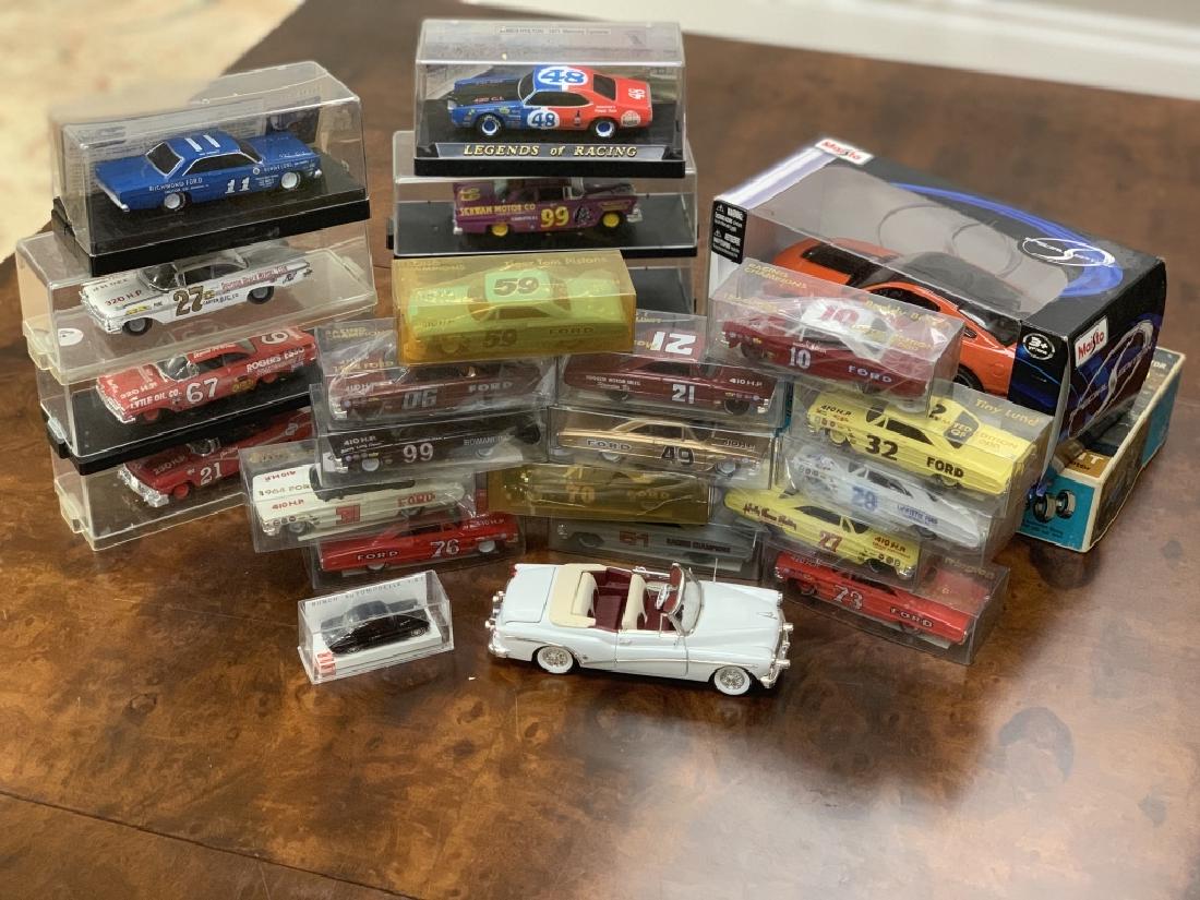 LEGENDS OF RACING NASCAR DIECAST 1/24 CARS (1 of 4)