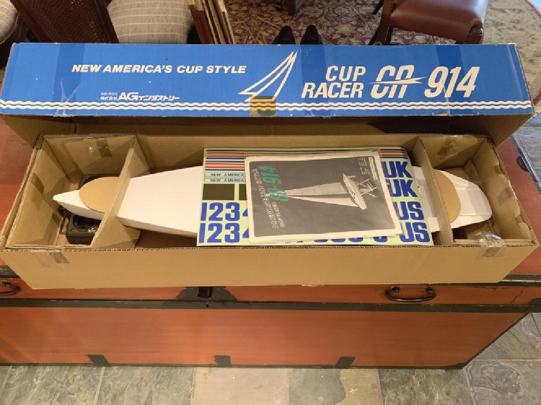 AMERICAS CUP CR-914 MODEL RACING KIT: New in box , never assembled in new in box condition 3rd party shipping required