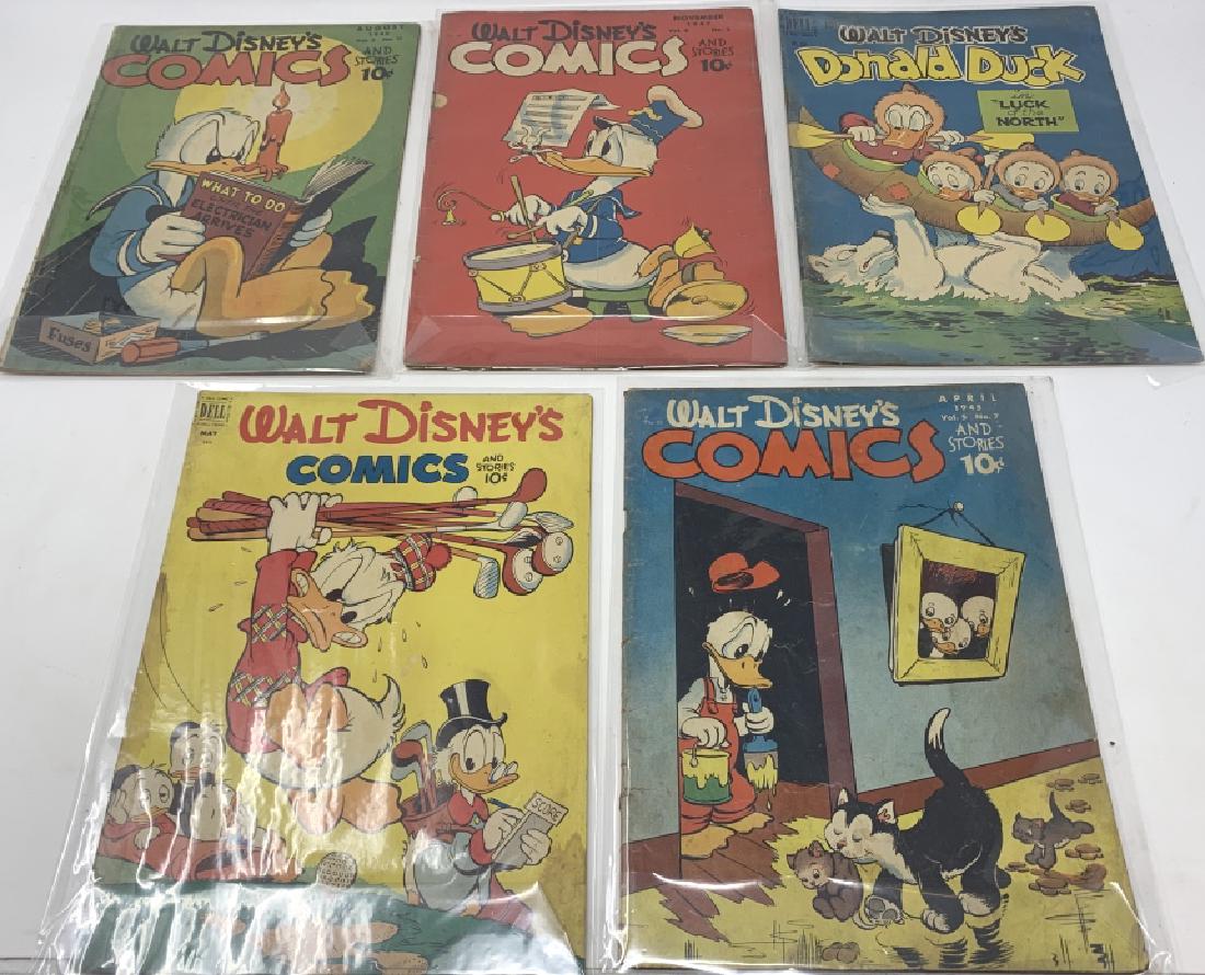 LOT OF 5 VINTAGE WALT DISNEY VINTAGE  COMICS (1 of 6)