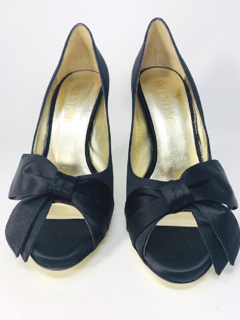 VALENTINO ITALIAN BLACK SATIN PUMPS HEELS NEW 38 (1 of 11)