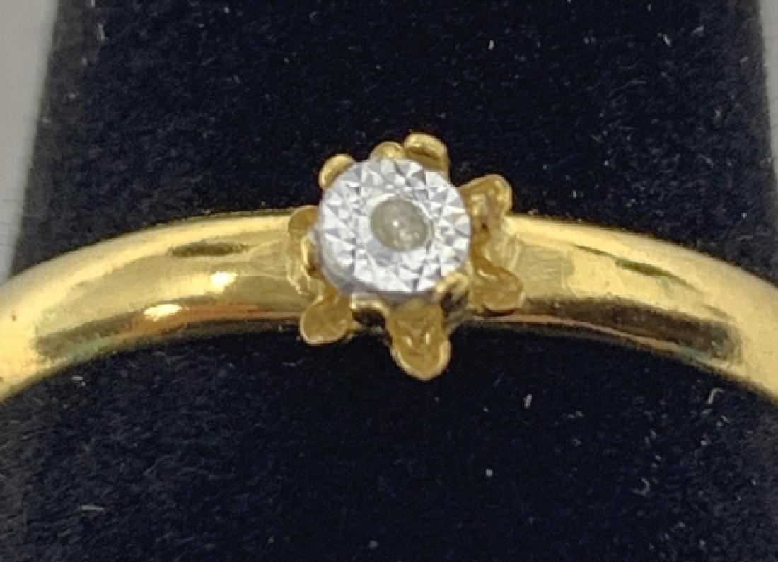SMALL VINTAGE LADIES DIAMOND ENGAGEMENT RING (1 of 4)