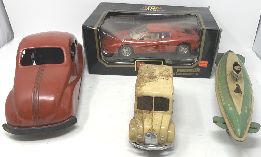 GROUPING OF VINTAGE TOYS (1 of 5)