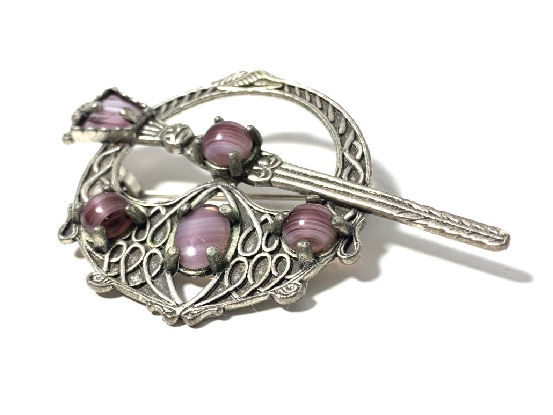 ANTIQUE SCOTTISH KILT PIN (1 of 2)