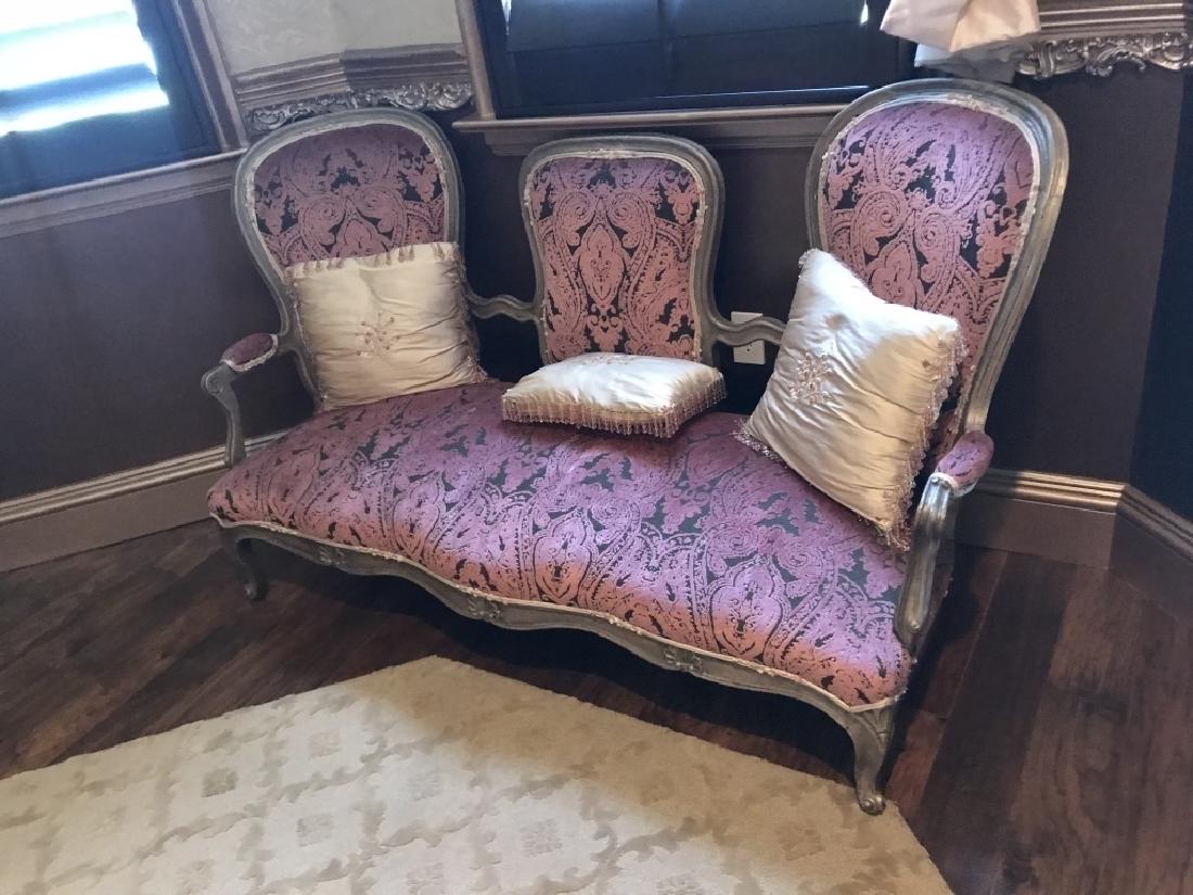 VICTORIAN PINK BROCADE TUFTED SETTEE ANTIQUE: Antique Victorian setee with tufted backVery good conditionMeasuring approximately 38.5"H x 59"W x 24"D
