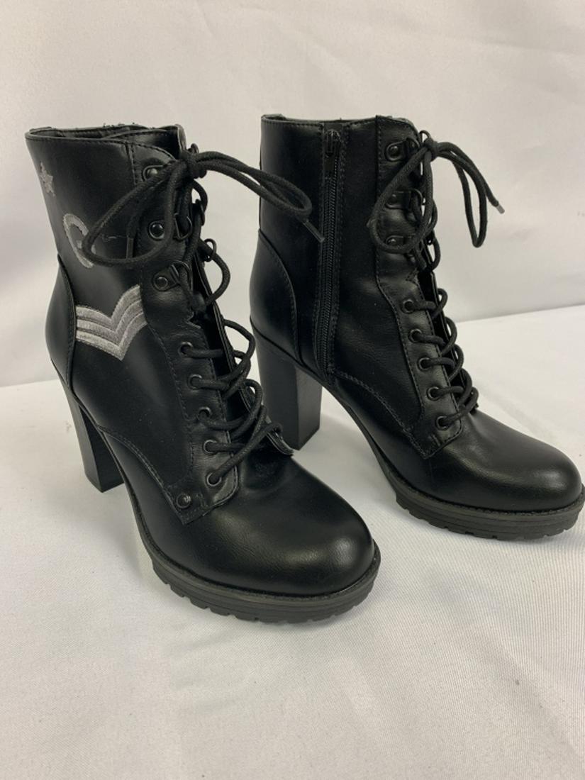 NEW GUESS G SPORT LOGO TUFF HEEL BOOTS BOOTIES 8.5: FABULOUSLY FUN new and never worn by Guess, G logo on side in metallic silver threading. Size 8.5. Third party shipping required.