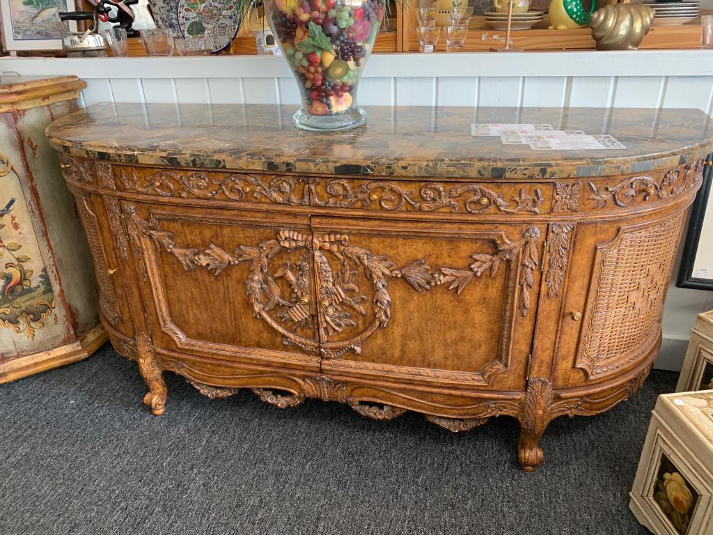 MAITLAND SMITH ELEGANT MARBLE TOP CARVED SERVER: Beautiful and stunning by Maitland-Smith. Carved wood with fabulous marble top on the buffet server. Elegant and gorgeous and in great condition. Measurements: 80" x 24" x 36"Third party shipping requ