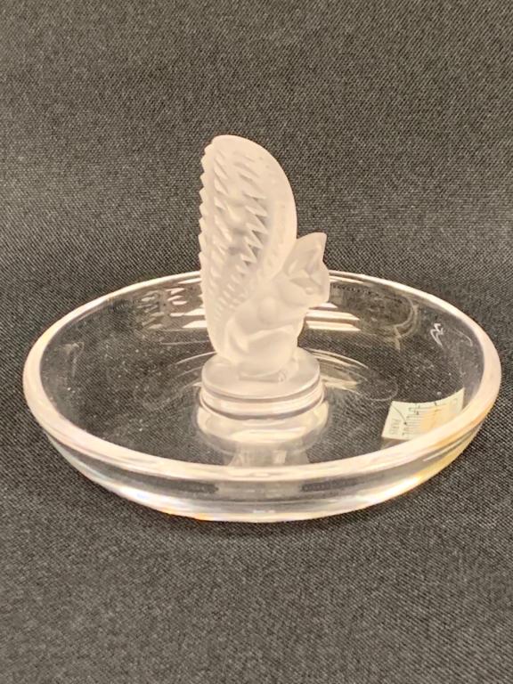 LALIQUE FROSTED CRYSTAL SQUIRREL FIGURE RING TRAY (1 of 5)