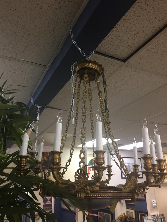 ELABORATE CHAIN FAUX CANDELABRA BRASS CHANDELIER (1 of 9)