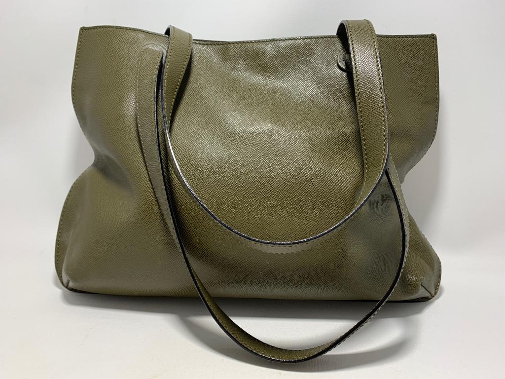 CHANEL SIGNED CAVIAR LEATHER OLIVE GREEN PURSE BAG (1 of 9)