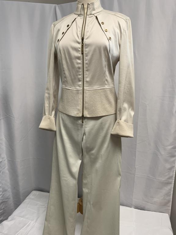 CLASSIC ST JOHN SPORT BEIGE 2 PIECE PANT SUIT SZ S (1 of 3)