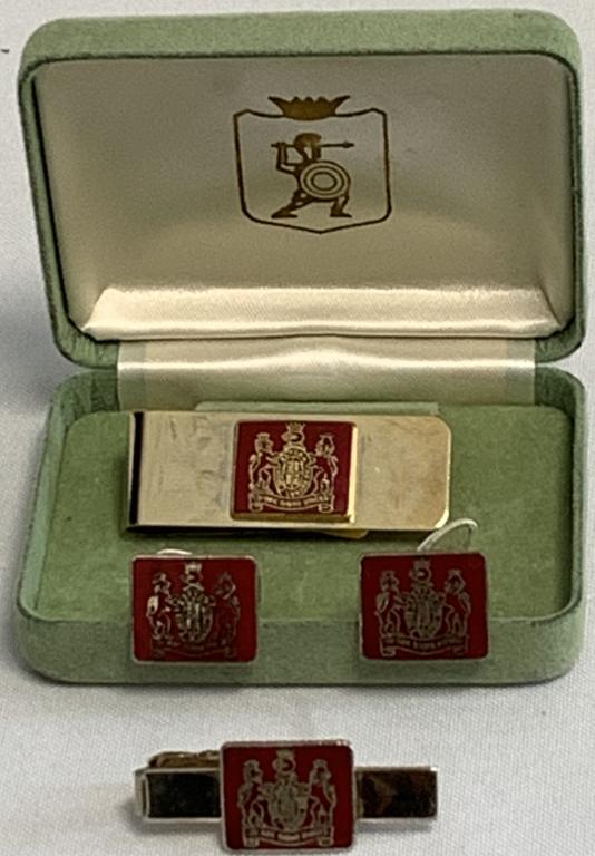 VINTAGE CUFFLINK TIE BAR AND MONEY CLIP SET (1 of 3)