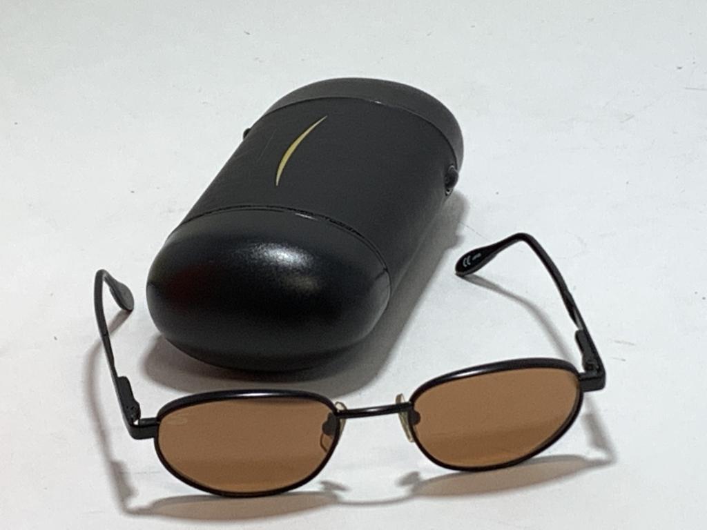 SERENGETI WOMEN'S SUNGLASSES: Nice pair of women's Serengeti sunglasses. Like new condition!