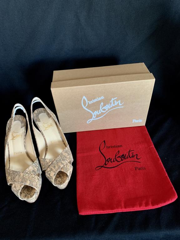 CHRISTIAN LOUBOUTIN STILETTO HEEL SANDALS SZ 38 (1 of 6)