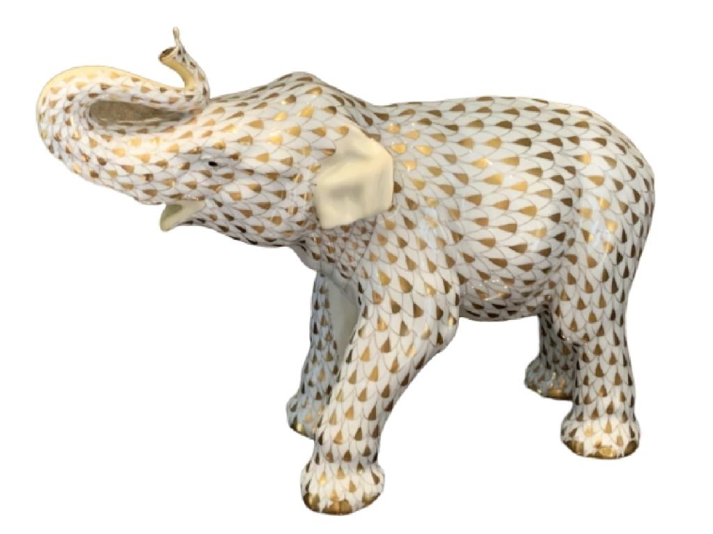 RARE HEREND GUILD COLLECTION GOLD FISHNET ELEPHANT: Herend Guild Collection large gold fishnet elephant with trunk up for good luck! Jungle Collection Limited Edition 446/650 Asian Elephant Porcelain Figurine Rare Gold Fishnet 7.5" Tall Number 492 / 65